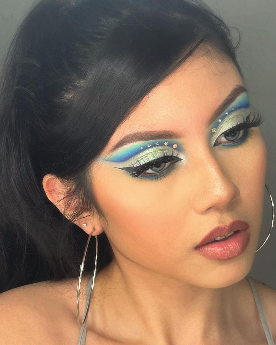 Hacks + makeup inspo: Valeria Enrique