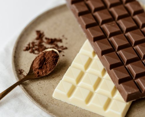 La historia detrás del chocolate de tus chocolates favoritos