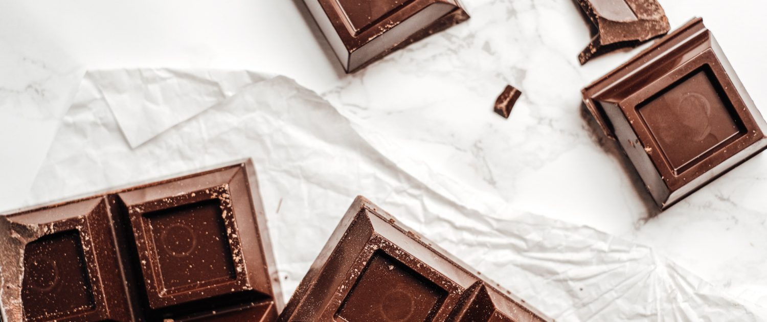 La historia detrás del chocolate de tus chocolates favoritos