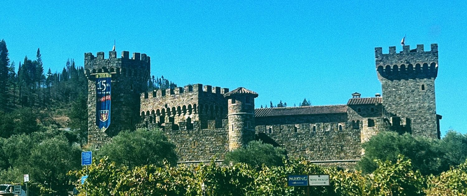 Amantes, vino, viñedos, Napa Valley, tour, vino tinto, vino blanco, Castello Di Amorosa, paisajes