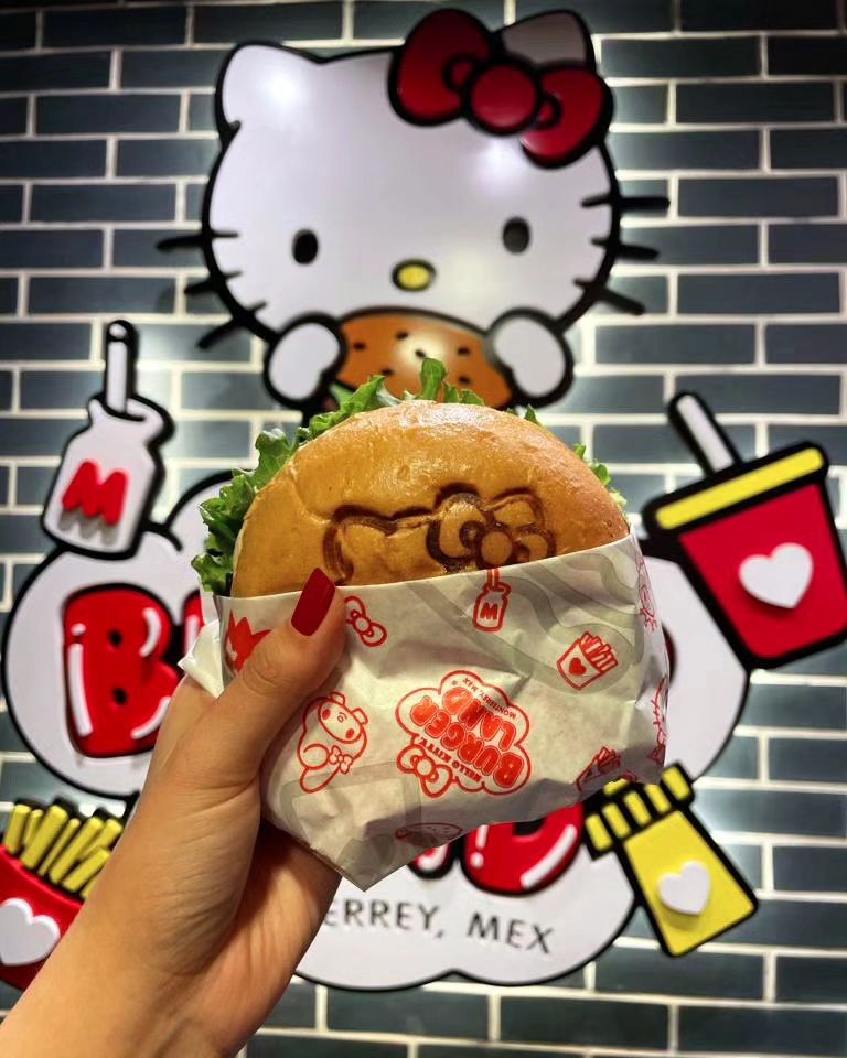 ¿Hamburguesa de Hello Kitty? ¡Aquí la encuentras!