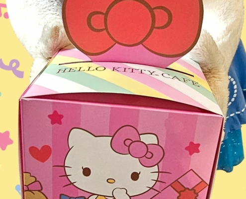 hello kitty café en satélite