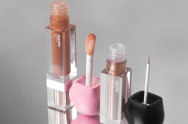 Conoce el gloss perfecto de Sarelly Creativo LAB